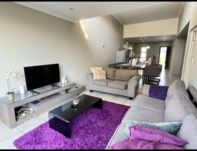 2 BEDROOM PROPERTY TO RENT IN HURLINGHAM MANOR